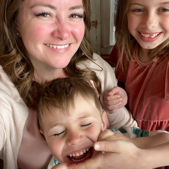 Meet your Posher, Stacy - Picture 1 of 1